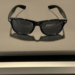 Unisex polarized sunglasses